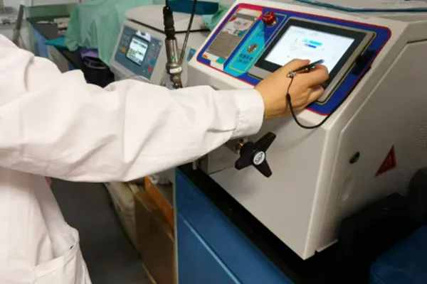 Homogeneizador de alta presión de ATS instalado en la Universidad Farmacéutica de Shenyang